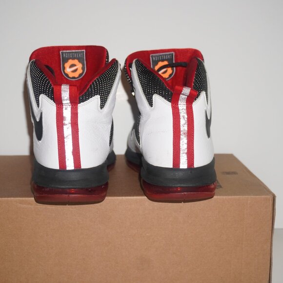 Air Max Darwin 360 SIZE 12 / Varsity RED/BLACK/WHITE No Box - Picture 3 of 7